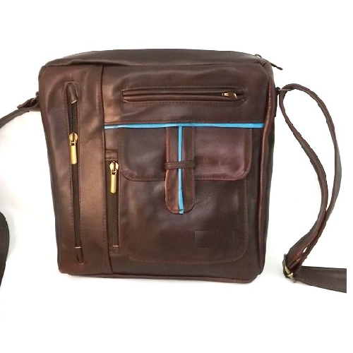 BORSA PORTA IPAD/TABLET A TRACOLLA IN VERA PELLE, MOD: DIA MORO/CELESTE