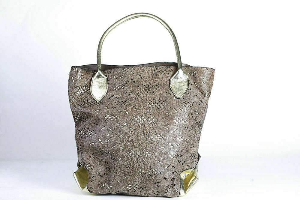 DAMENTASCHE IN SCHWARZFARBEM LEDER. MOD CLARA TAUPE / GOLD