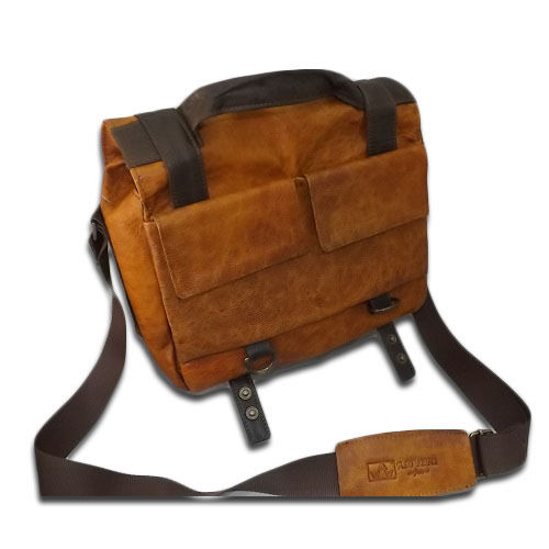 Messenger Men's Leather Calf Vintage, Mod. : Shoulder Bag - Omega 15