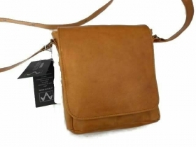 MÄNNERKREUZTASCHE AUS ECHTEM L
