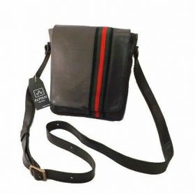 ARTISAN MEN'S SHOULDER BAG IN